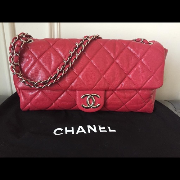 Chanel Large Caviar Quilted Flap Bag: 100% leather - Picture 2 of 3